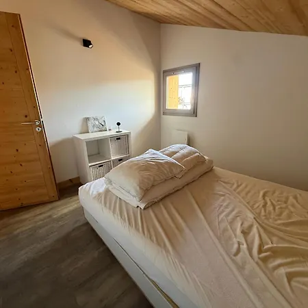 Ski-in Ski-out Duplex Apartment *